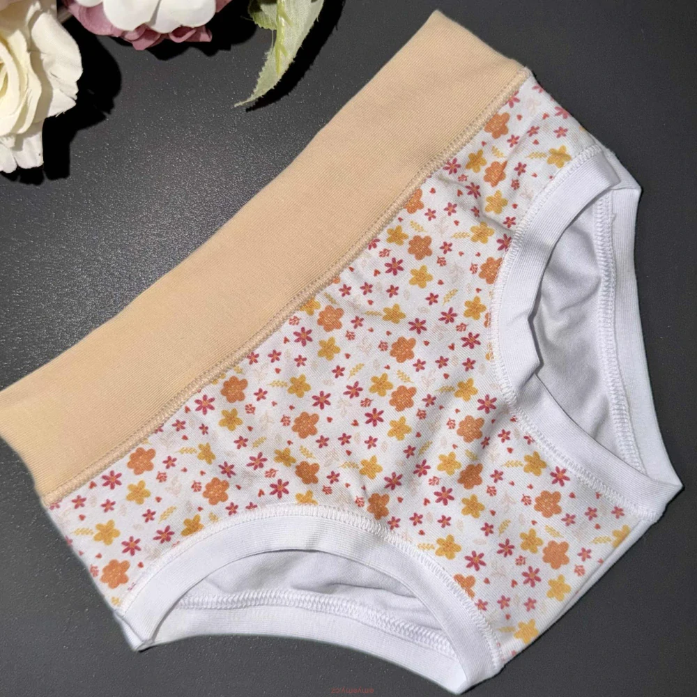 Dívčí kalhotky ALVADA B9714 bianco 3