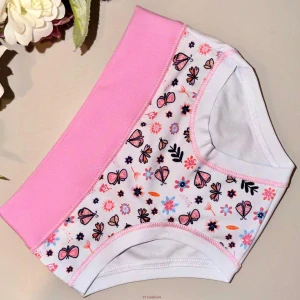 Dívčí kalhotky ALVADA B9810 bianco/pink   13/14