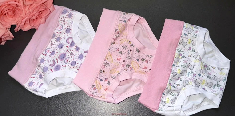 Dívčí kalhotky ALVADA B9802 pink    4